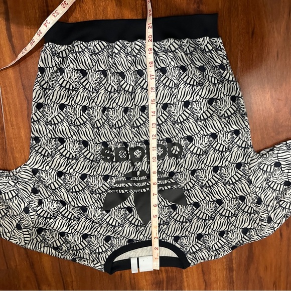 Adidas Jacket Zebra Repeating Print Sweatshirt Size Medium Youth Womens - Picture 7 of 7